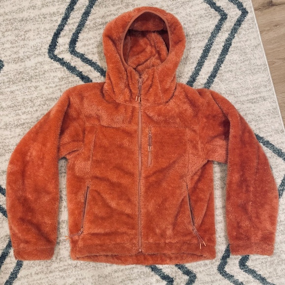 Uniqlo woman’s furry jacket (XS) - Picture 1 of 2